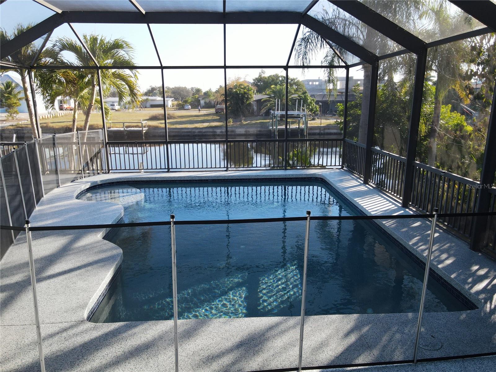 Image 43 of 45 For 193 Beeney Road Se