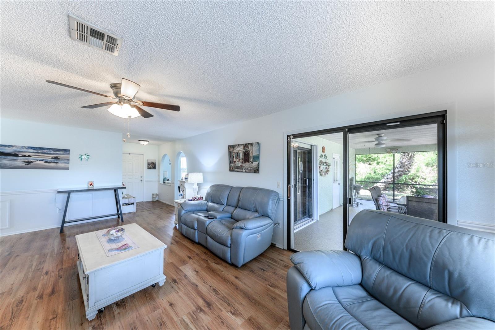 Image 17 of 41 For 4360 Flamingo Boulevard