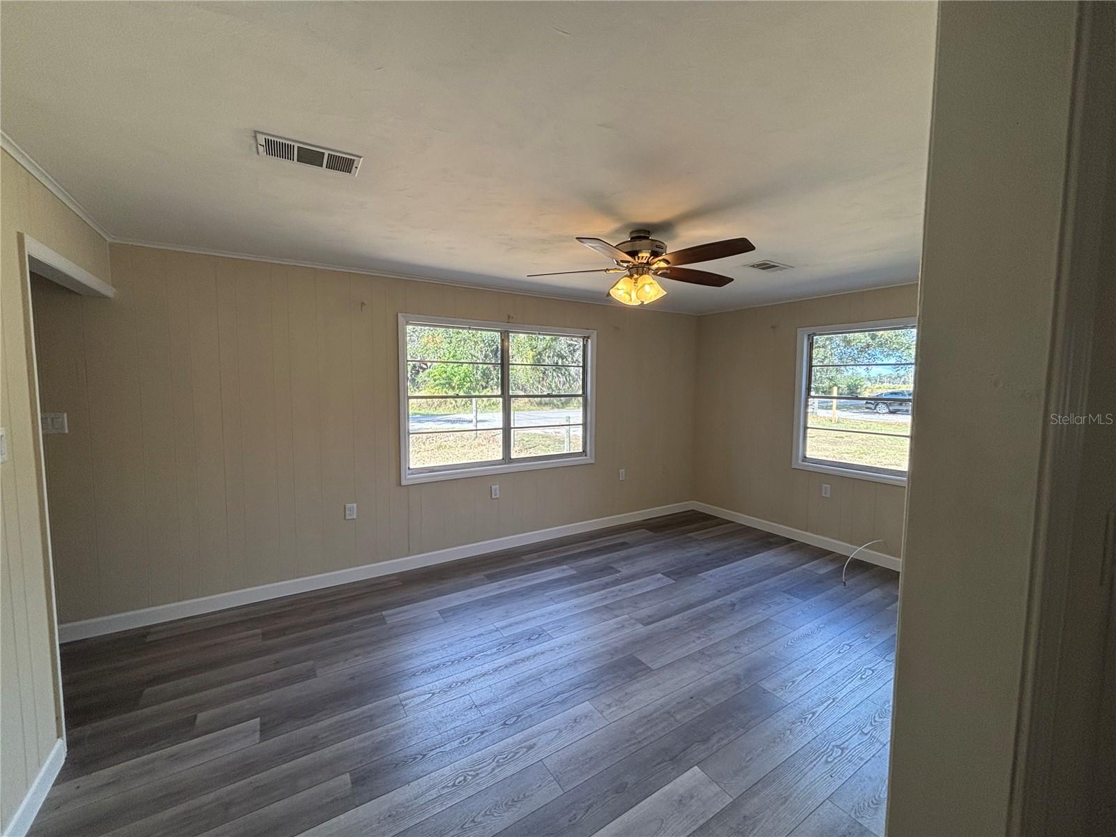 Image 4 of 26 For 4418 Masters Avenue