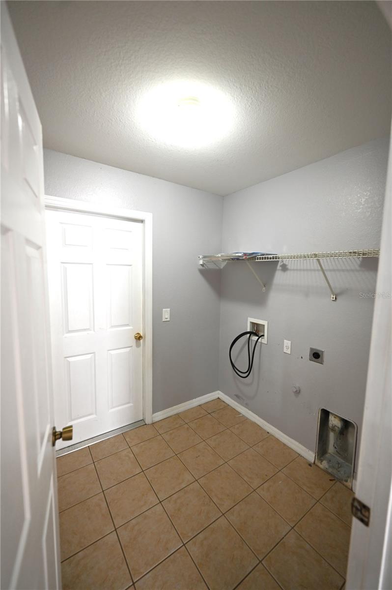 Image 13 of 17 For 8221 Larrimore Avenue