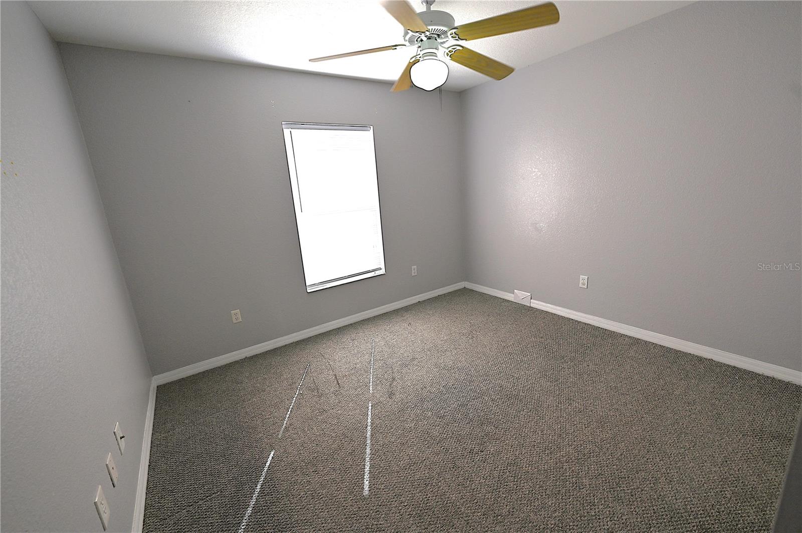 Image 16 of 17 For 8221 Larrimore Avenue