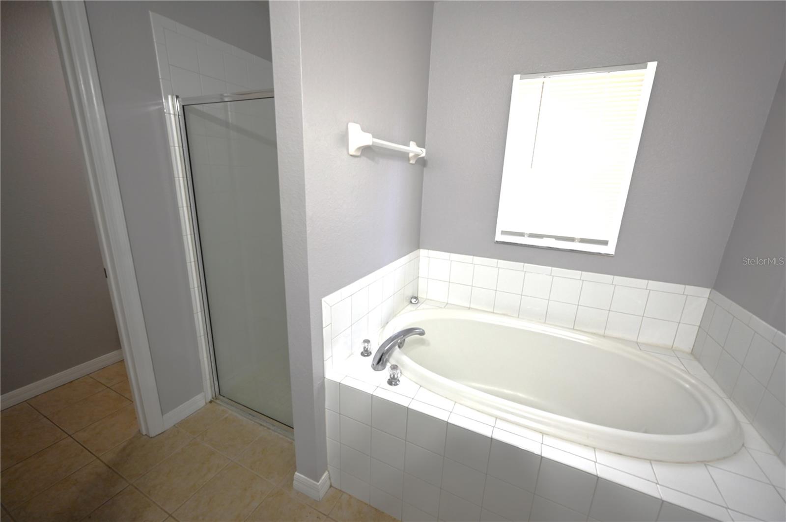 Image 9 of 17 For 8221 Larrimore Avenue