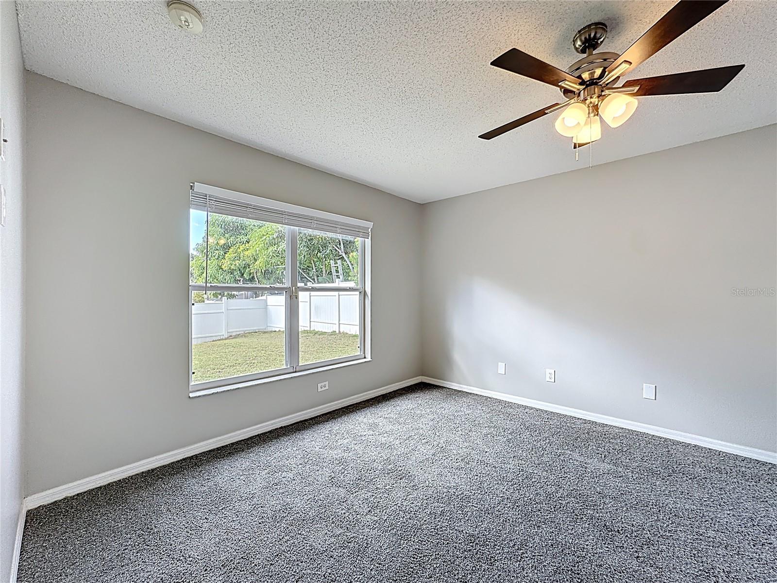 Image 14 of 40 For 1739 Presidio Drive