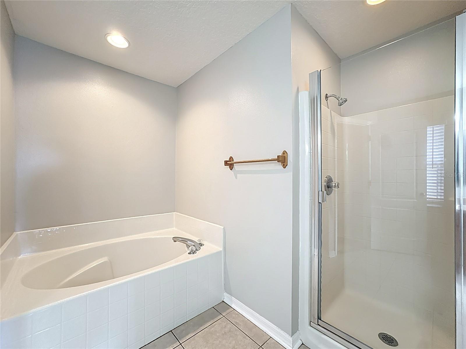 Image 21 of 40 For 1739 Presidio Drive