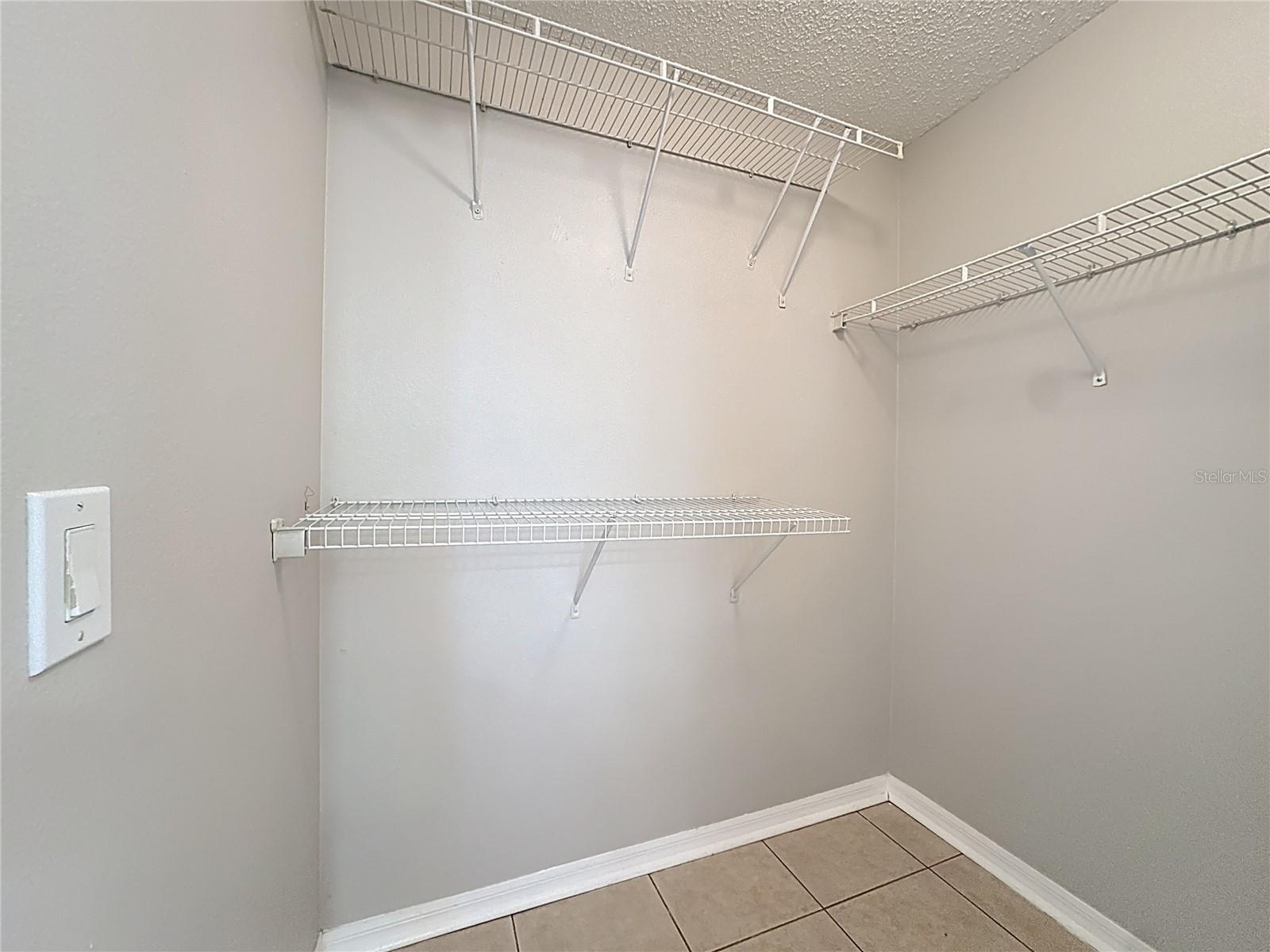 Image 23 of 40 For 1739 Presidio Drive