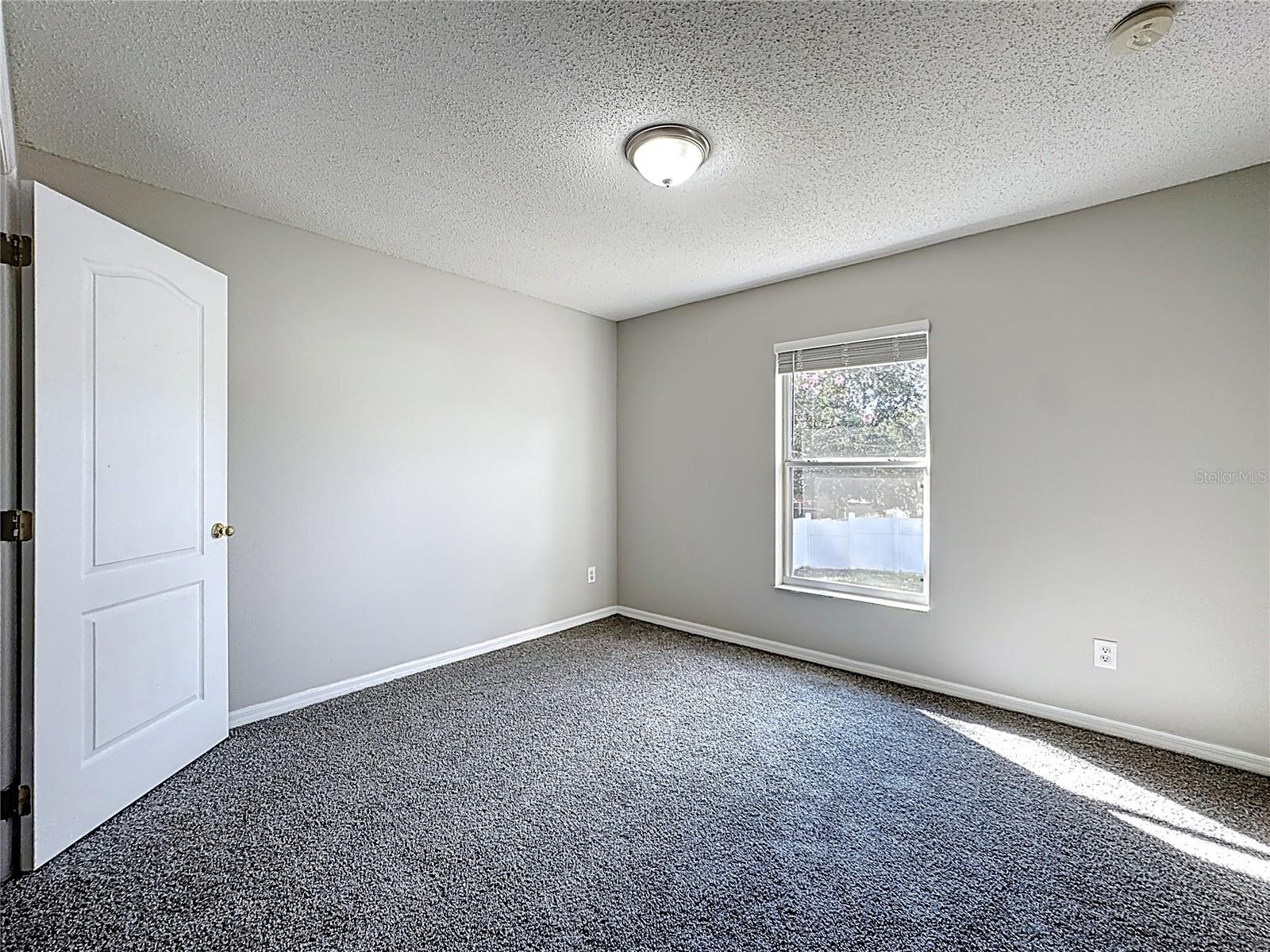 Image 27 of 40 For 1739 Presidio Drive