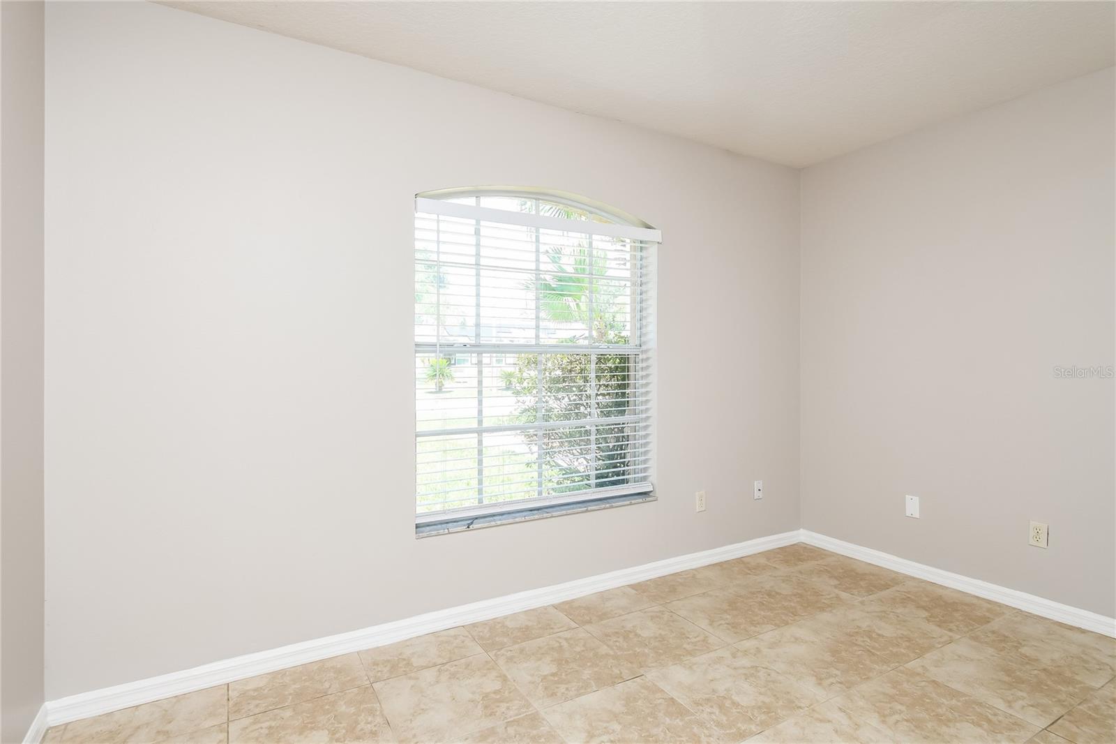 Image 11 of 15 For 15524 Crystal Creek Court