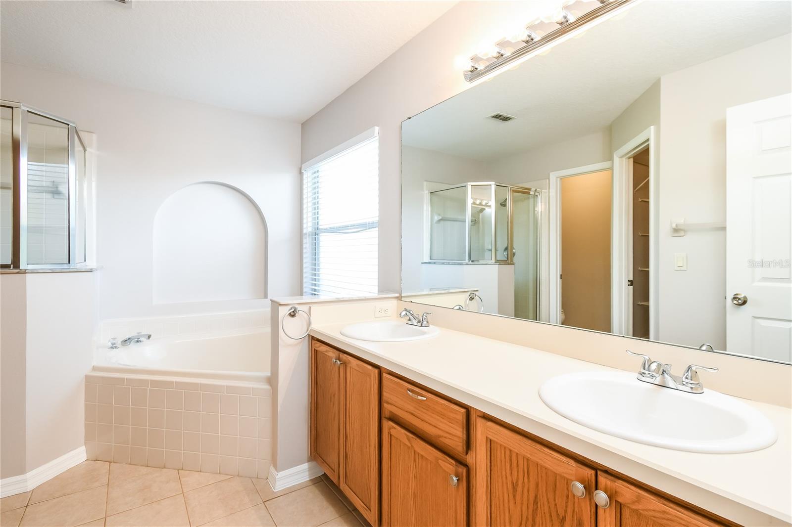 Image 12 of 15 For 15524 Crystal Creek Court