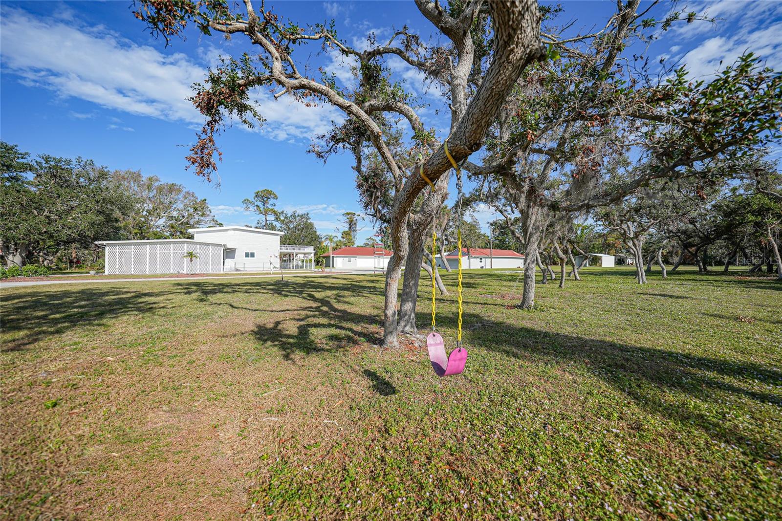 Image 16 of 99 For 1931 Bayshore Drive