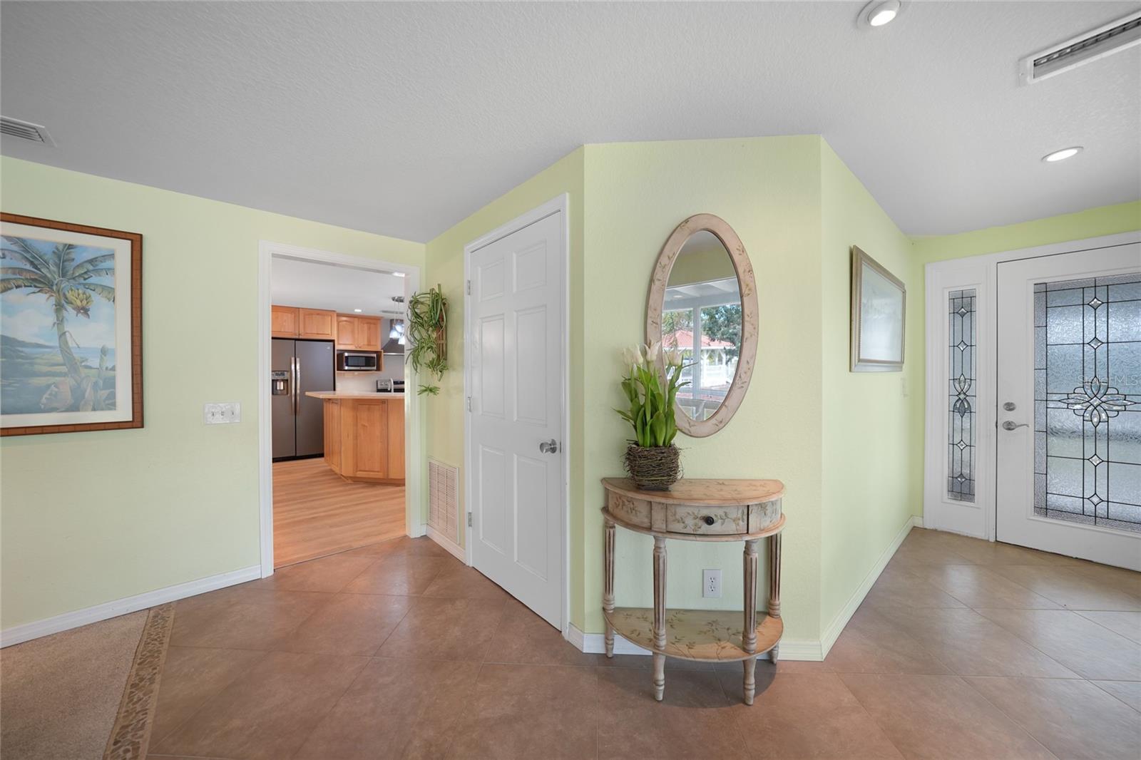 Image 28 of 99 For 1931 Bayshore Drive