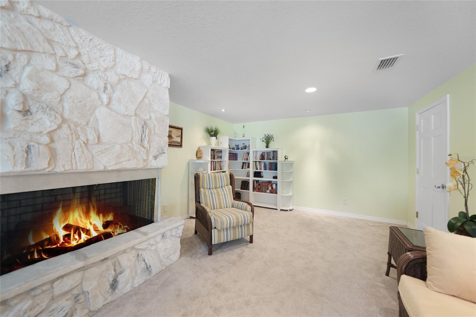 Image 31 of 99 For 1931 Bayshore Drive