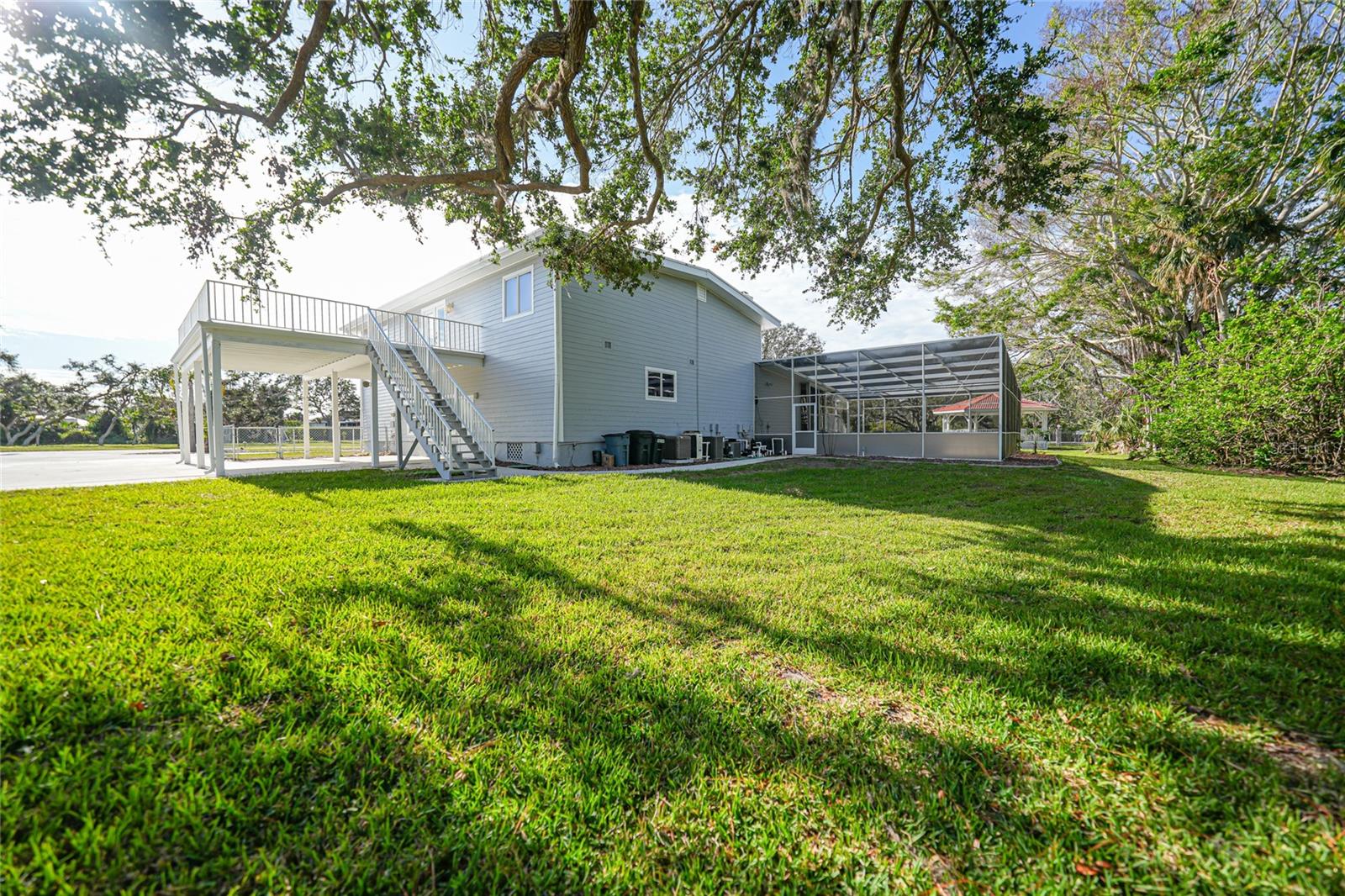 Image 44 of 99 For 1931 Bayshore Drive