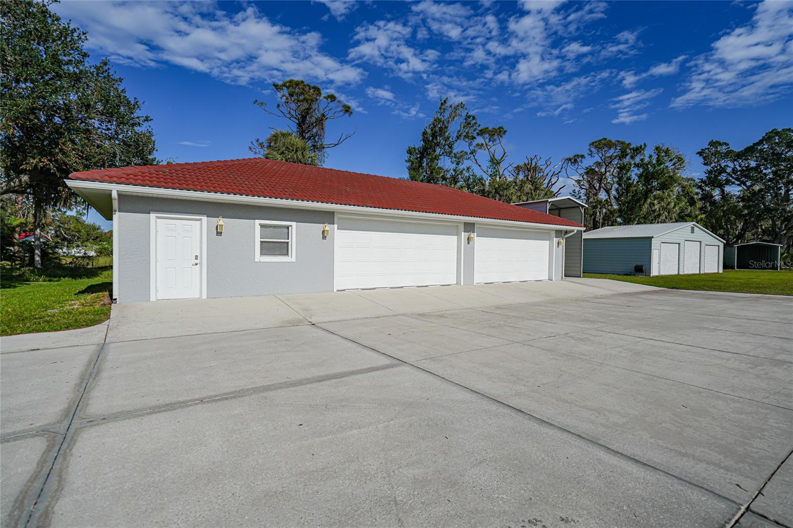 Image 48 of 99 For 1931 Bayshore Drive