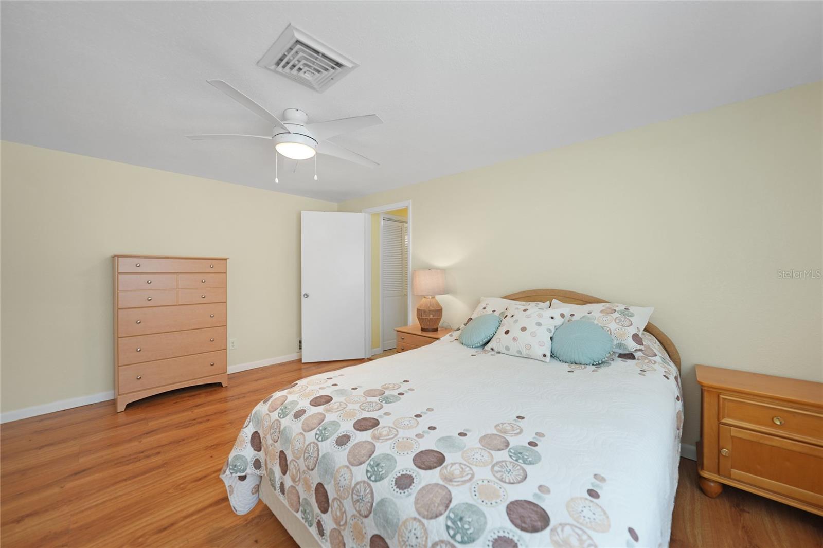 Image 67 of 99 For 1931 Bayshore Drive