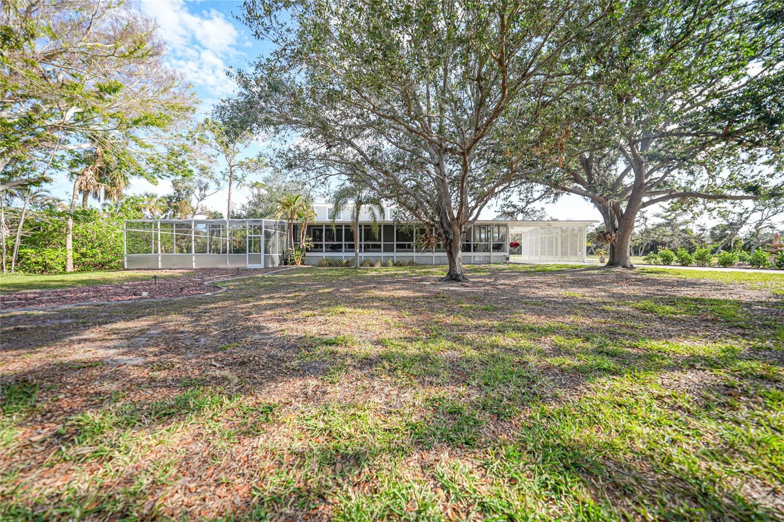 Image 8 of 99 For 1931 Bayshore Drive