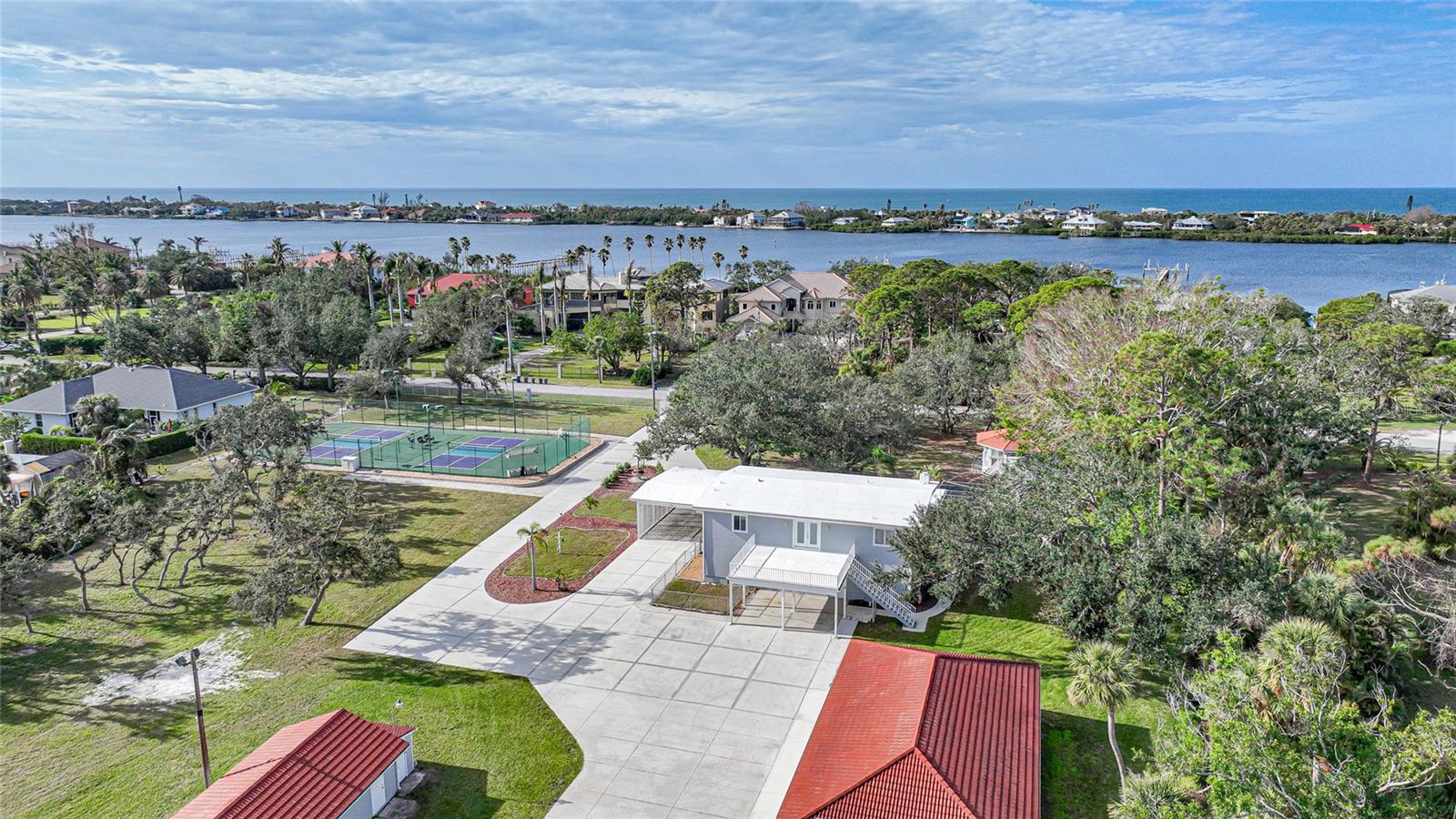 Image 88 of 99 For 1931 Bayshore Drive