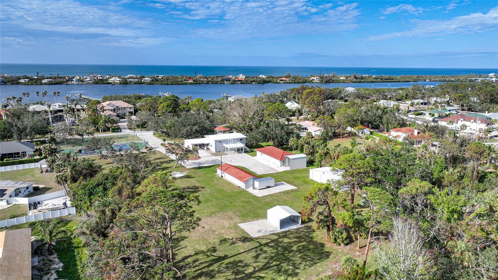 Image 91 of 99 For 1931 Bayshore Drive