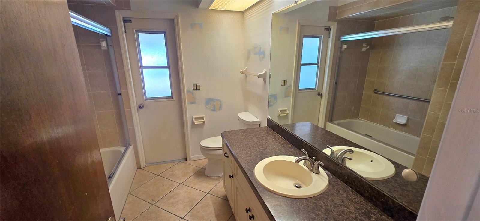 Image 17 of 24 For 1369 Kensington Street