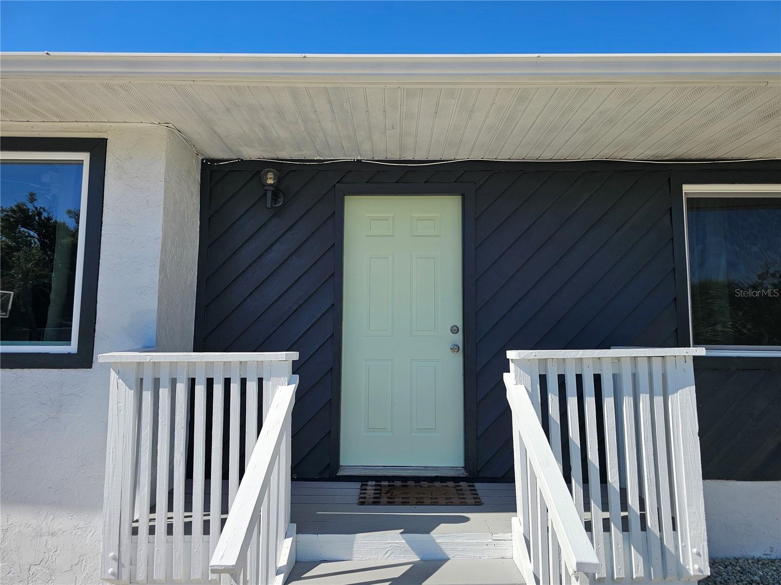 Image 2 of 27 For 1600 Meadowlark Lane B