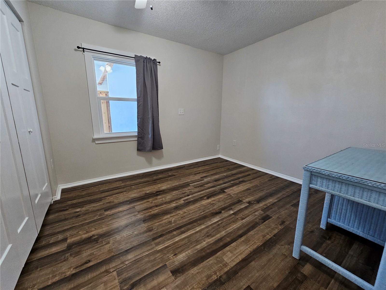 Image 23 of 27 For 1600 Meadowlark Lane B