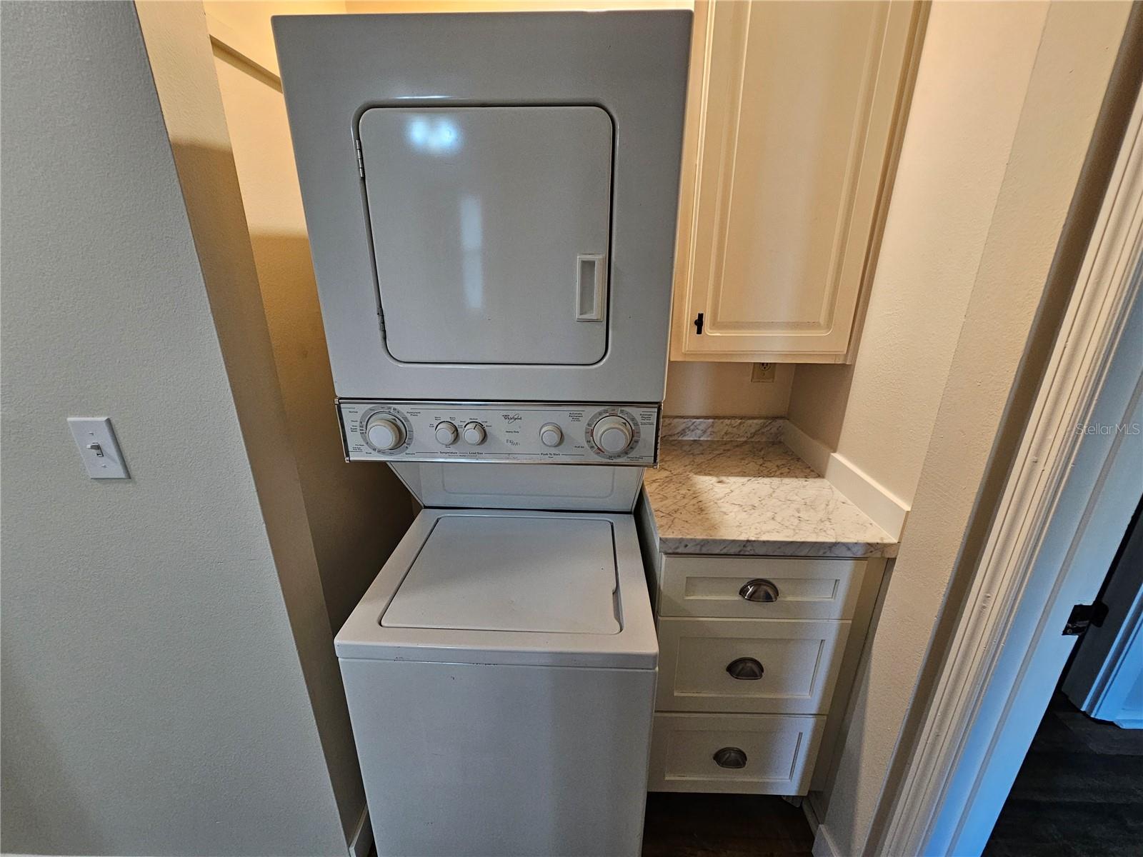 Image 26 of 27 For 1600 Meadowlark Lane B