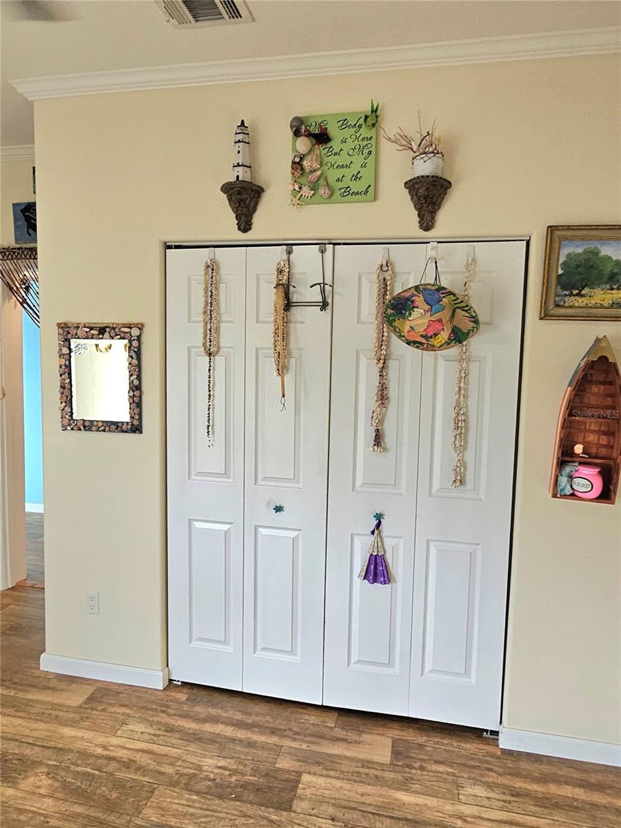 Image 13 of 29 For 4 Hague Road Drive