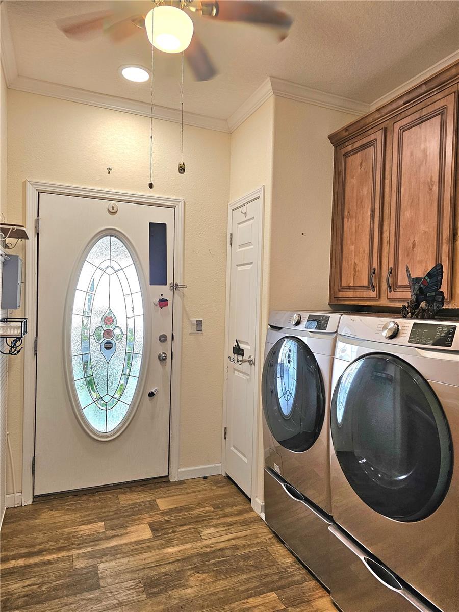 Image 17 of 29 For 4 Hague Road Drive