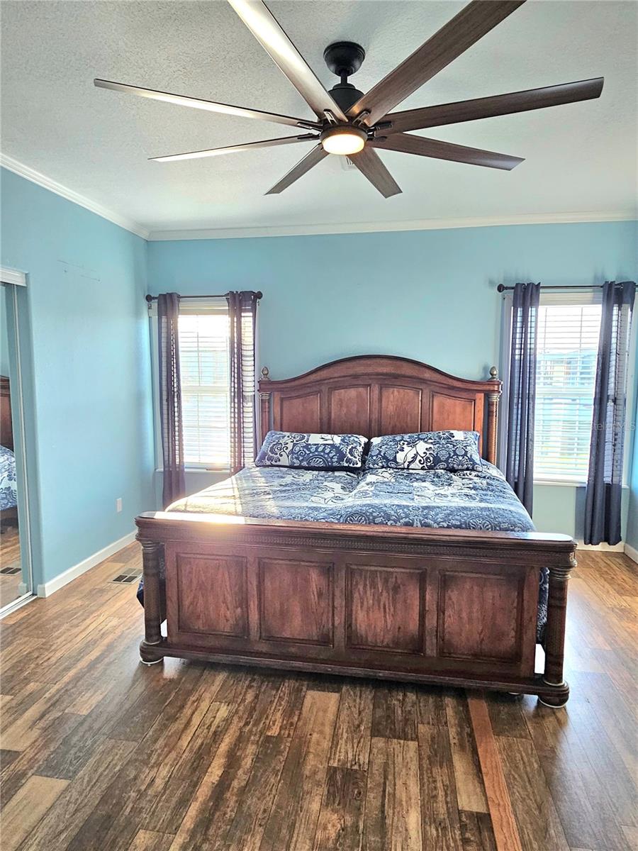 Image 18 of 29 For 4 Hague Road Drive