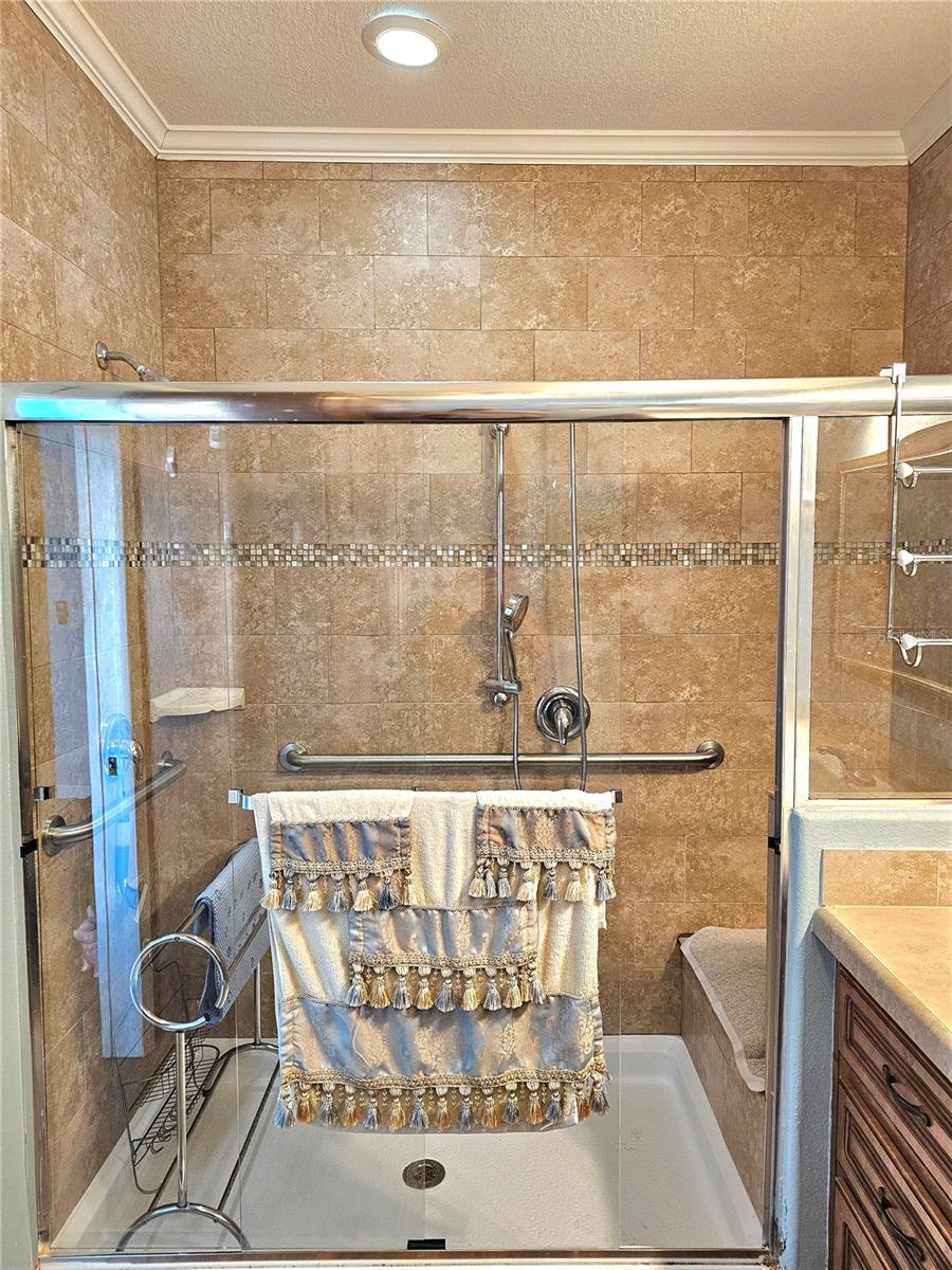 Image 21 of 29 For 4 Hague Road Drive