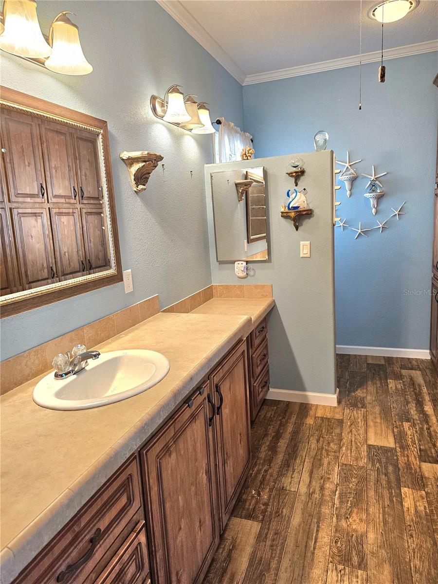 Image 22 of 29 For 4 Hague Road Drive