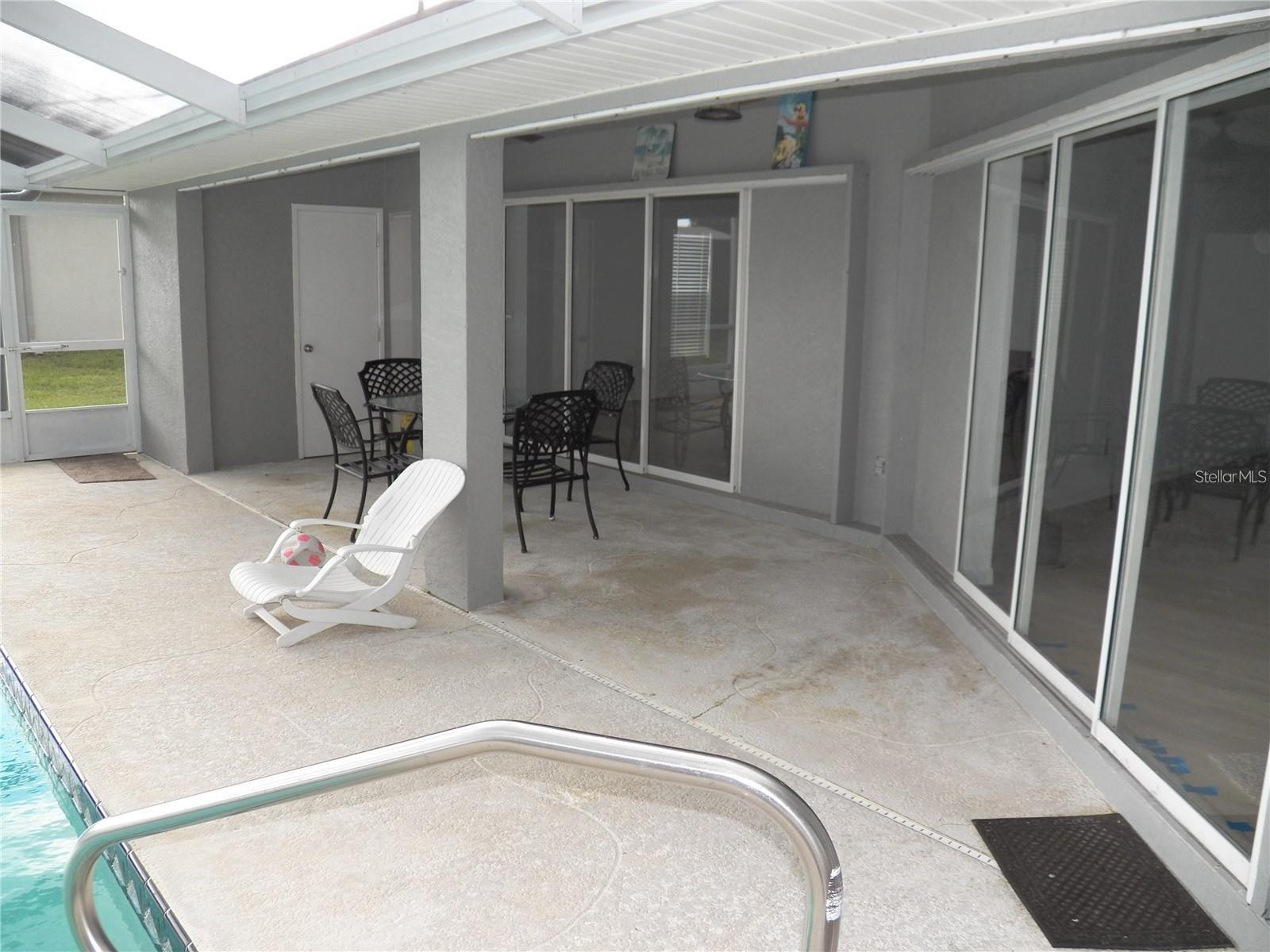 Image 14 of 26 For 23167 Turnbull Avenue