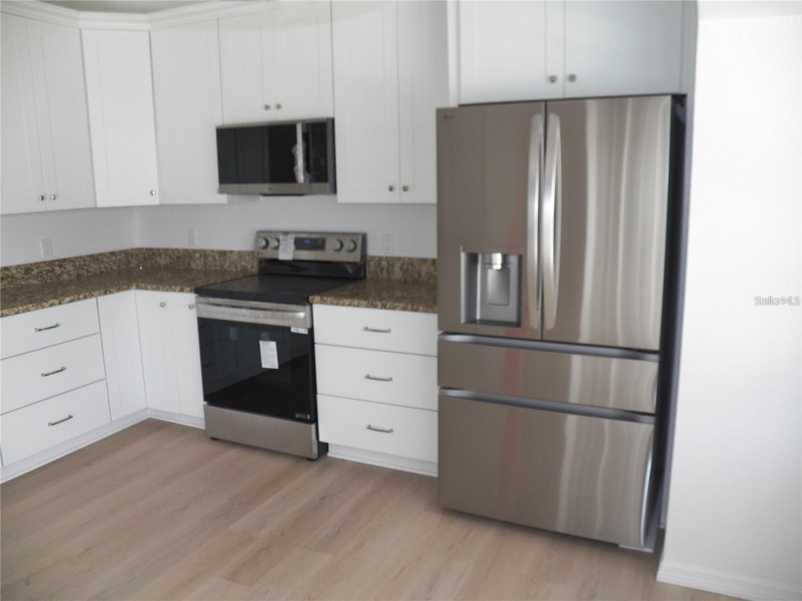 Image 6 of 26 For 23167 Turnbull Avenue