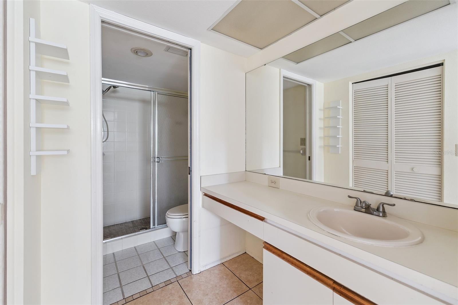 Image 15 of 18 For 4306 Madeira Court 3335