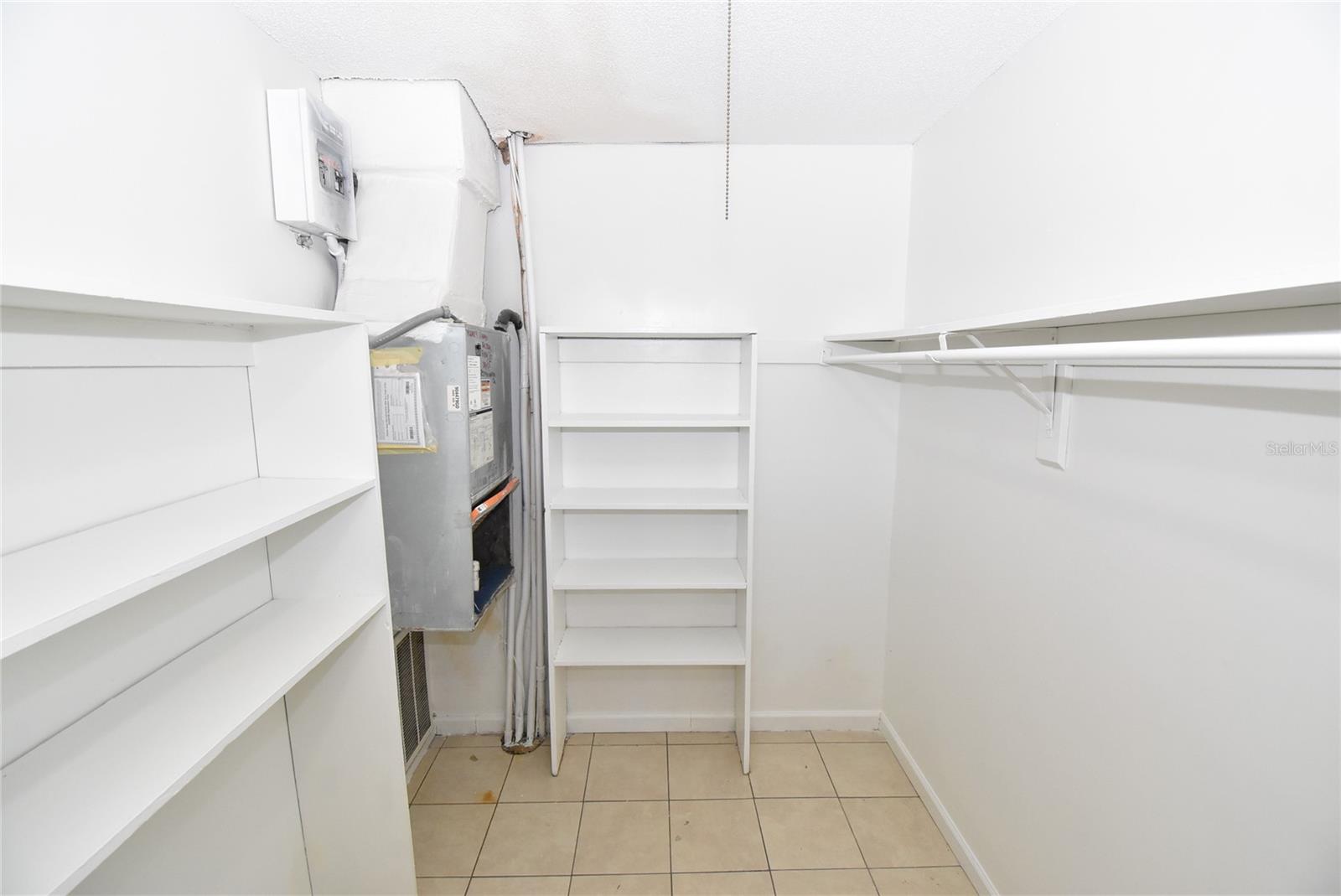 Image 11 of 25 For 480 Banyon Tree Circle 102