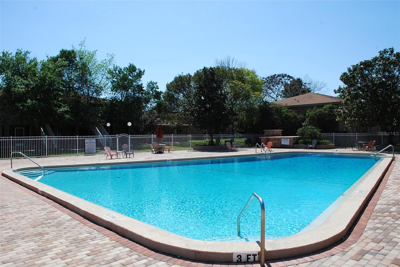 Image 16 of 25 For 480 Banyon Tree Circle 102