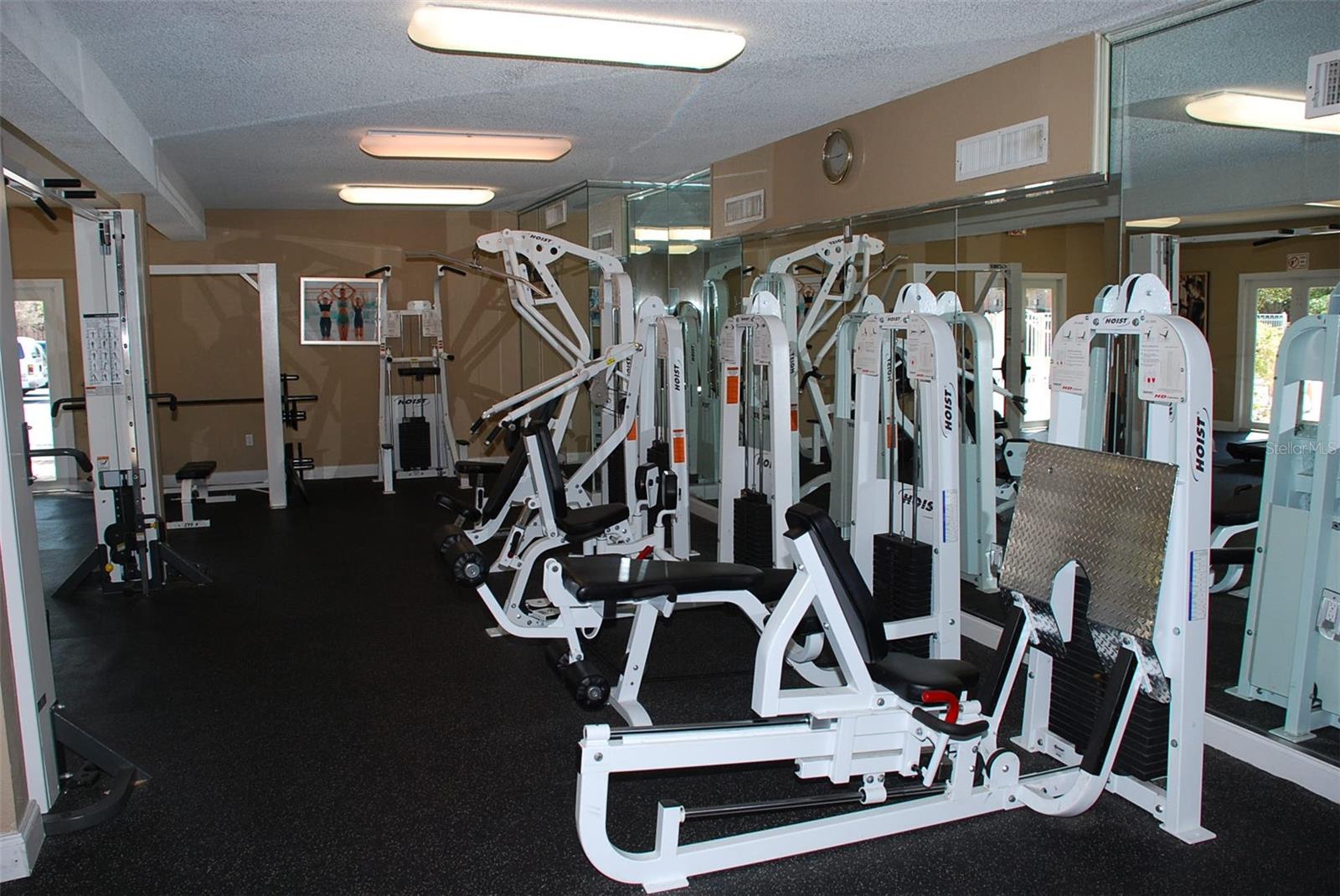 Image 20 of 25 For 480 Banyon Tree Circle 102