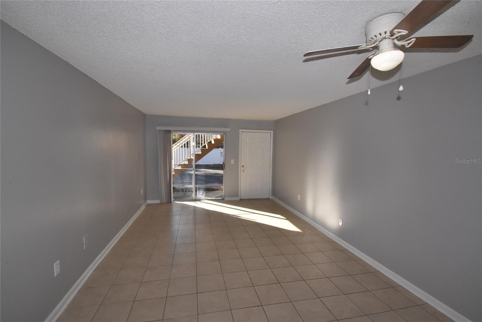 Image 8 of 25 For 480 Banyon Tree Circle 102