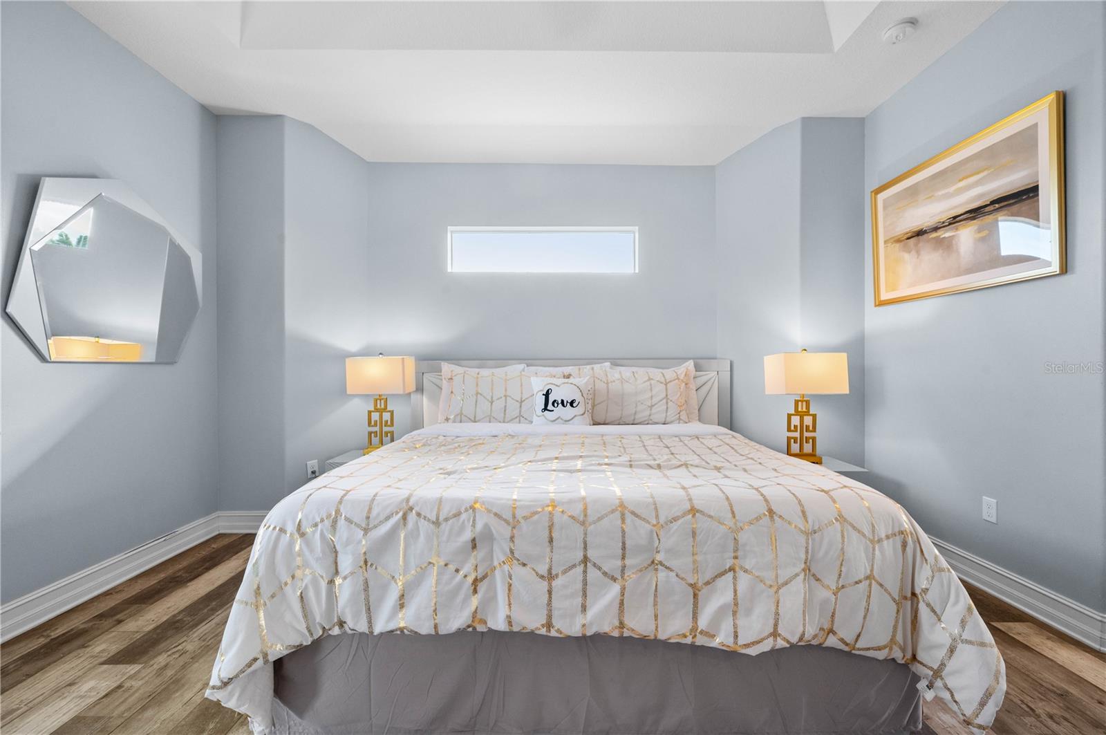 Image 36 of 77 For 241 Annapolis Lane