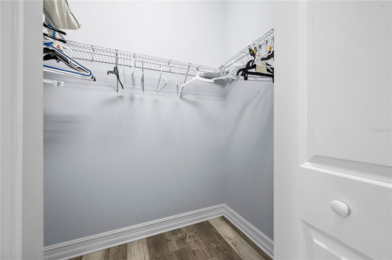 Image 41 of 77 For 241 Annapolis Lane