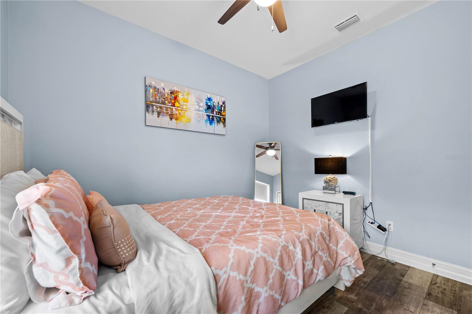 Image 48 of 77 For 241 Annapolis Lane