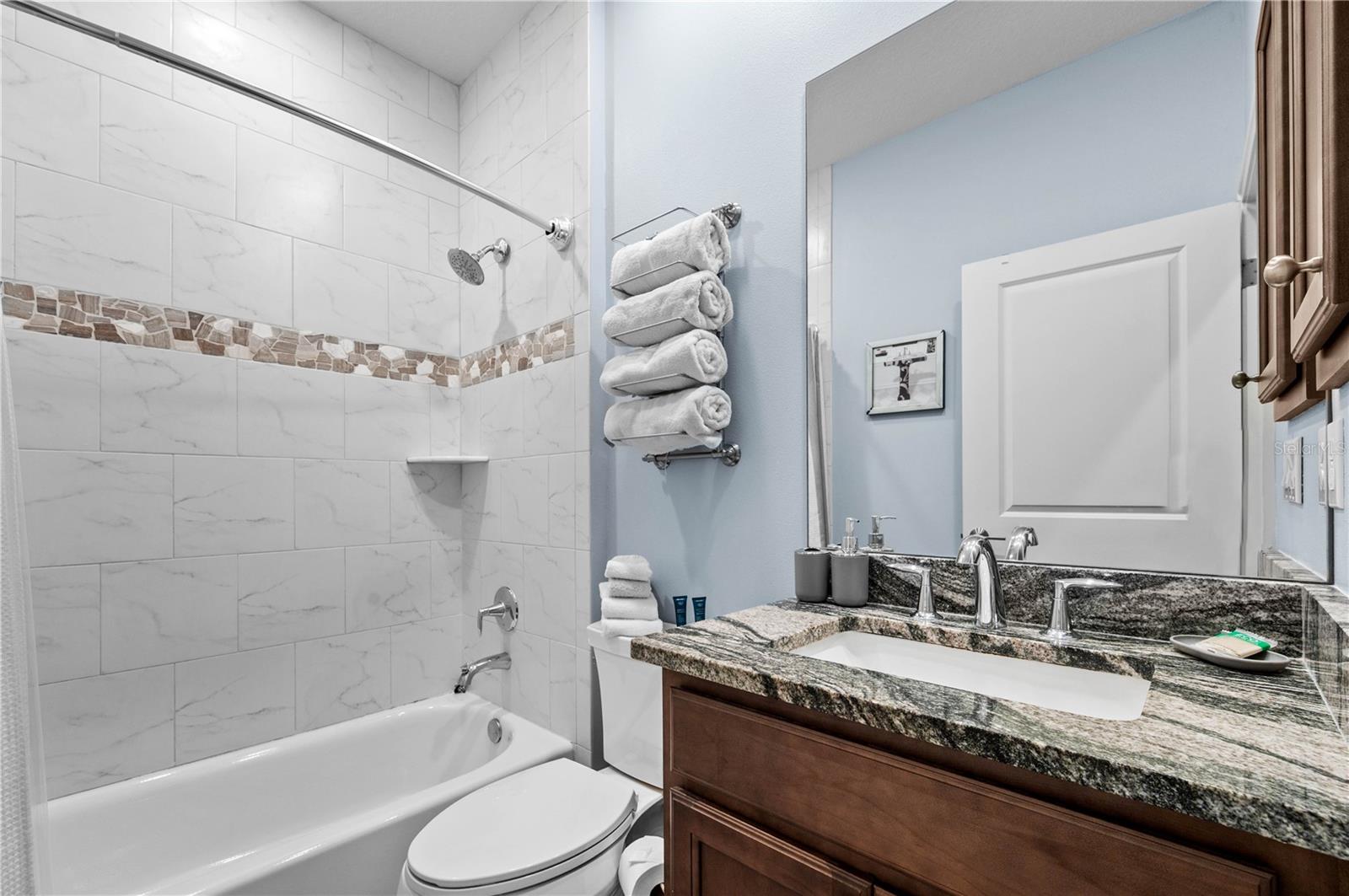 Image 50 of 77 For 241 Annapolis Lane