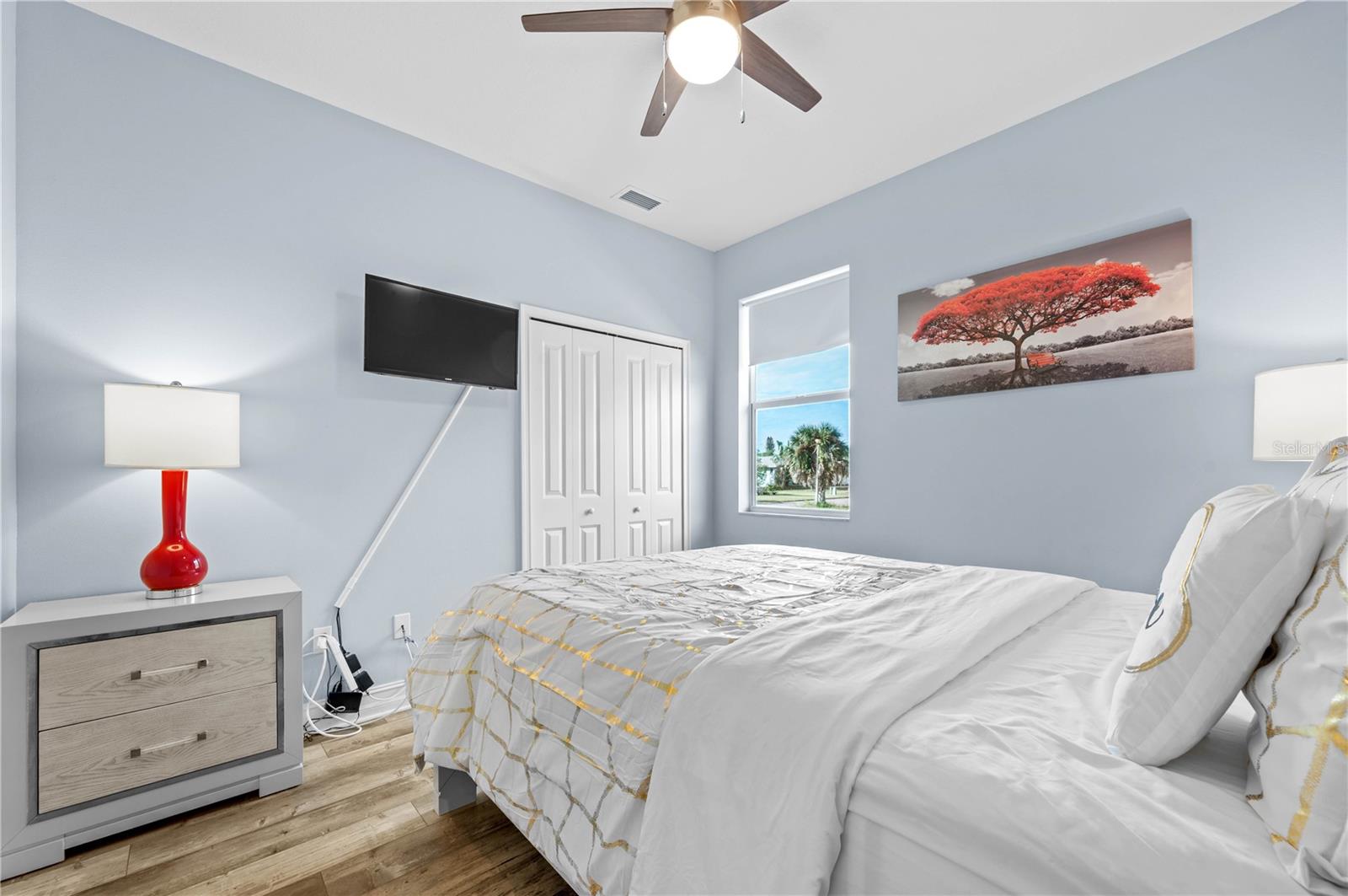 Image 54 of 77 For 241 Annapolis Lane