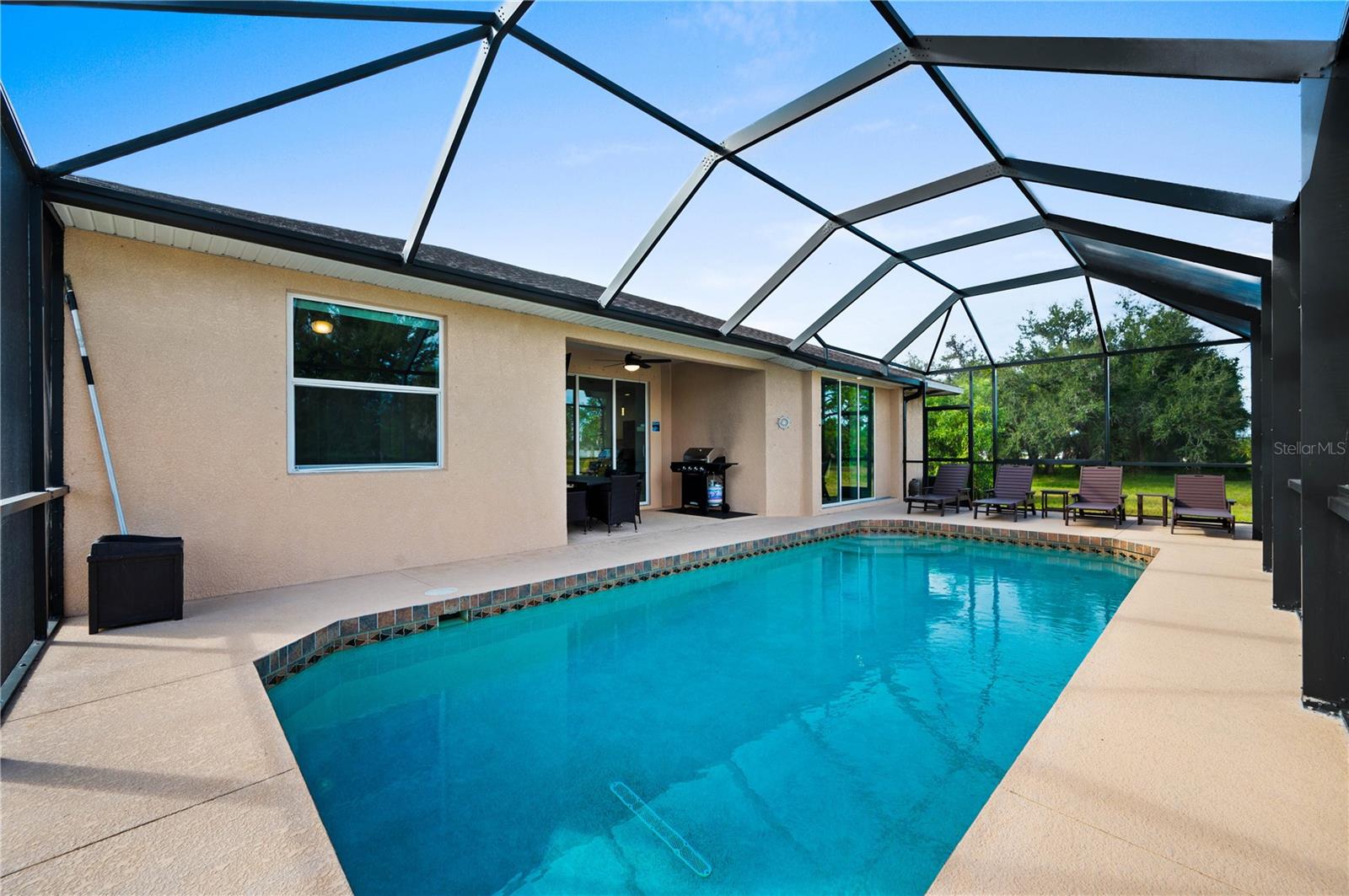 Image 59 of 77 For 241 Annapolis Lane