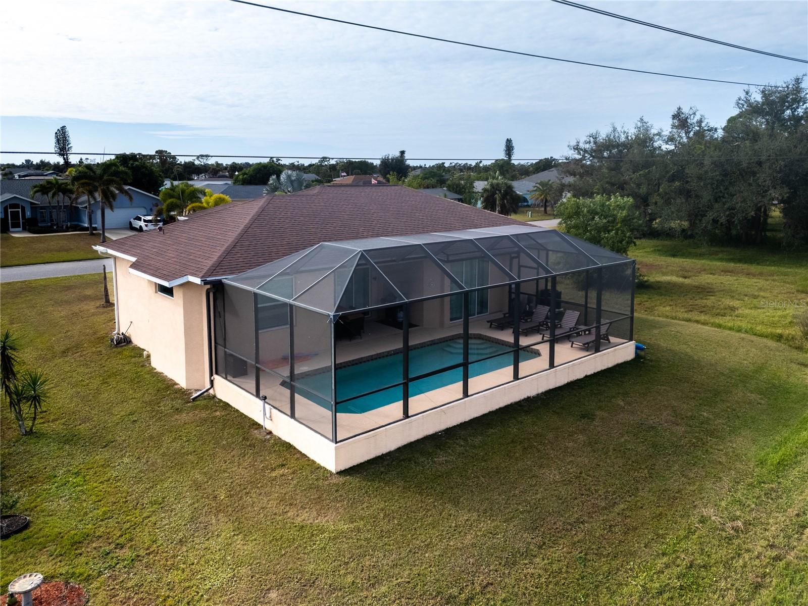 Image 64 of 77 For 241 Annapolis Lane