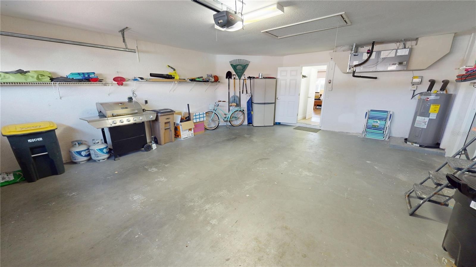 Image 26 of 38 For 10322 Arrowhead Drive