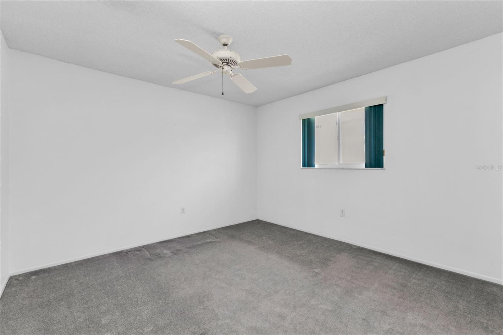 Image 22 of 40 For 1680 Via Bianca