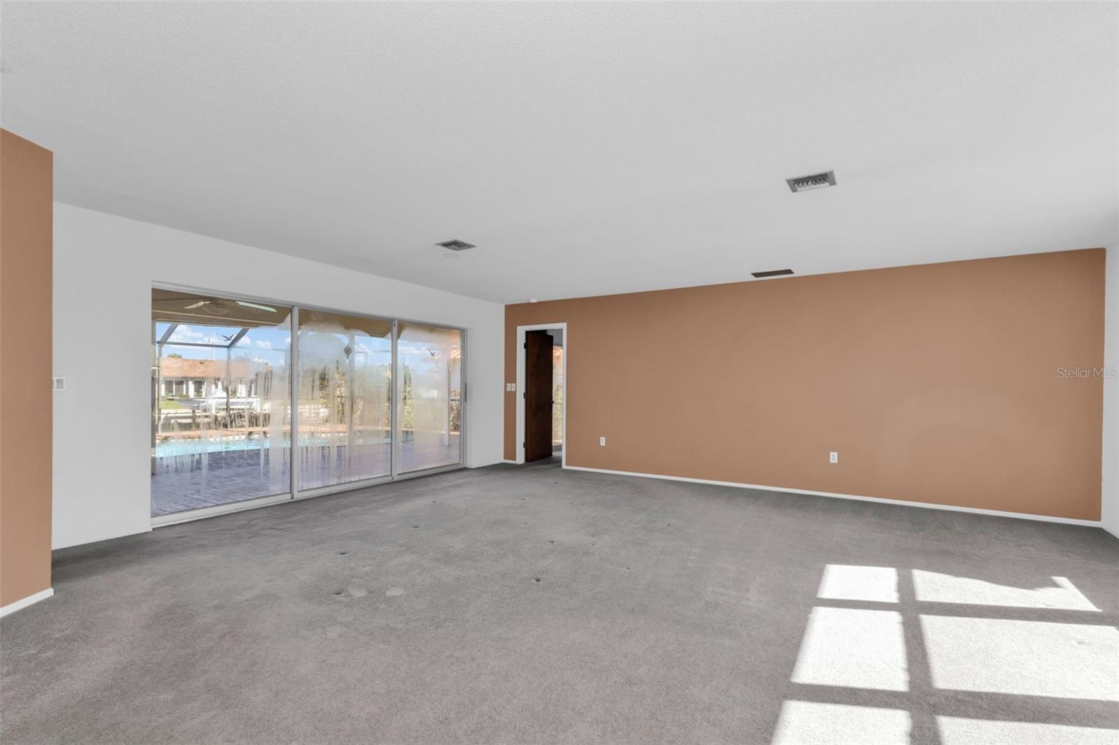 Image 6 of 40 For 1680 Via Bianca