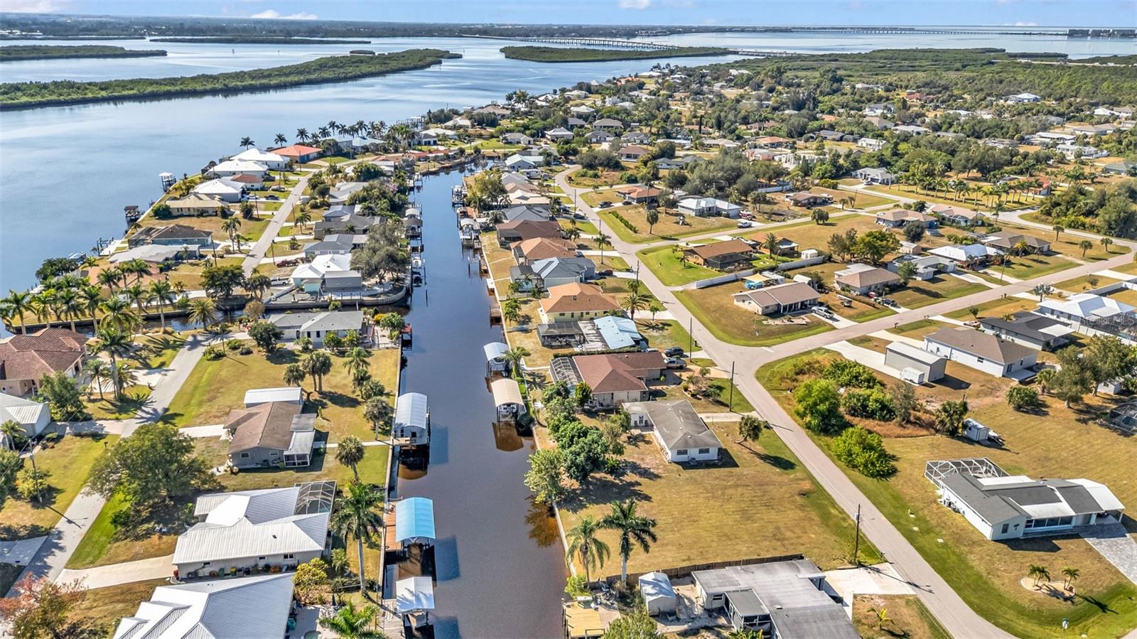 Image 12 of 35 For 3334 Dover Drive