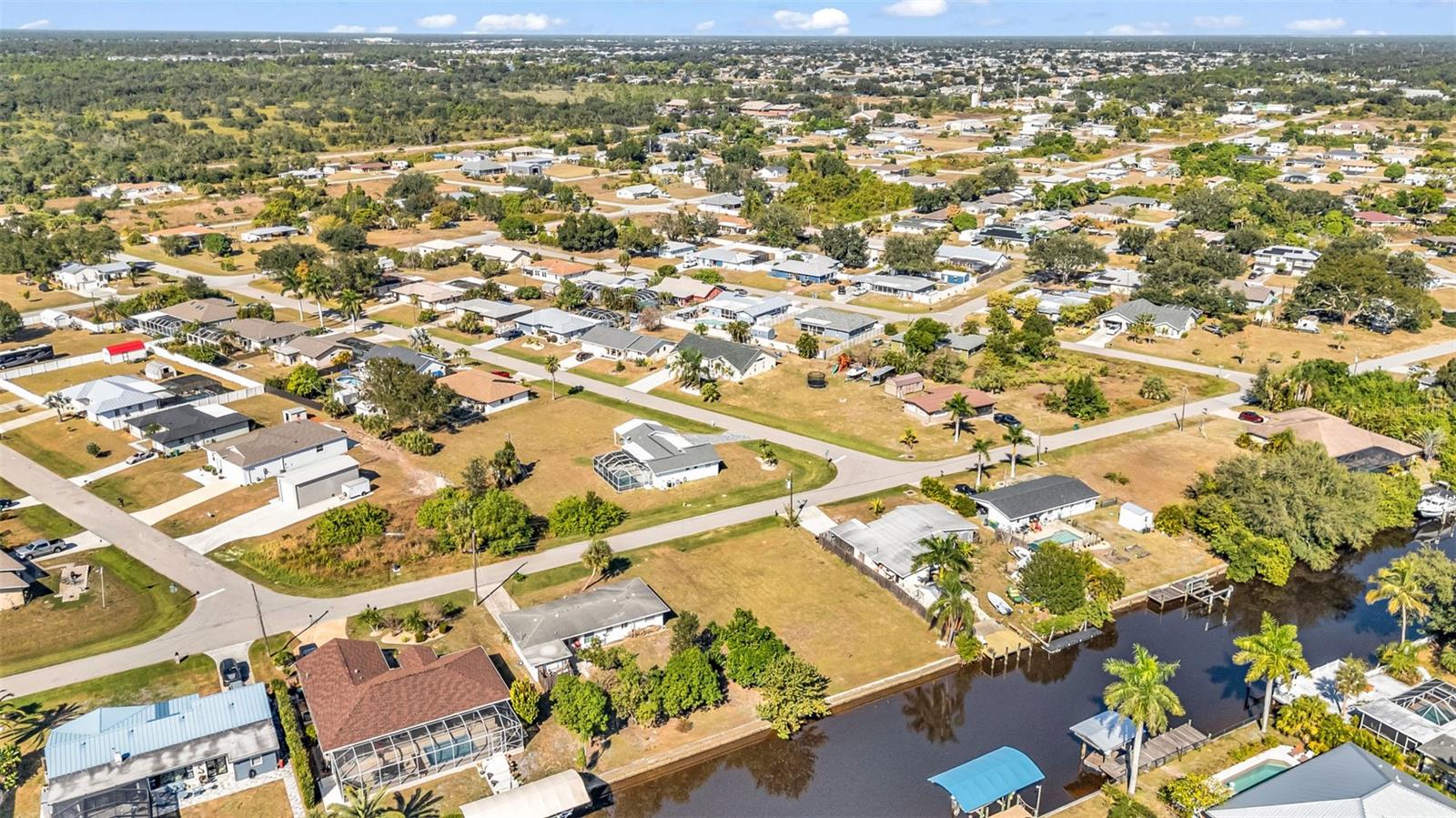 Image 16 of 35 For 3334 Dover Drive