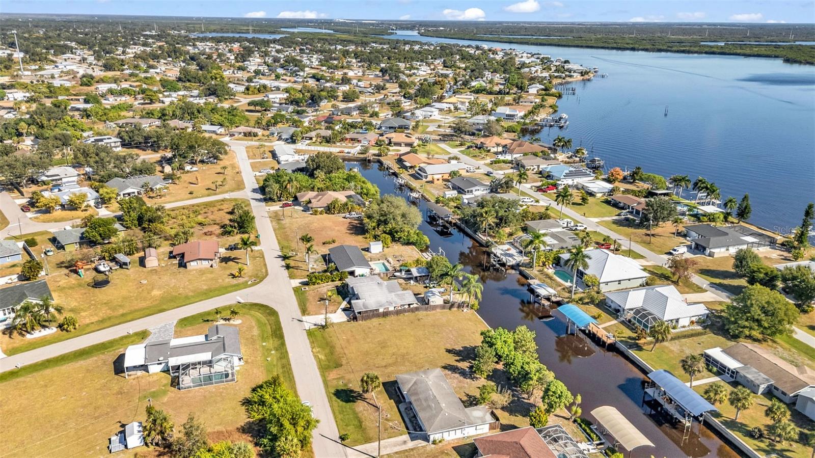 Image 21 of 35 For 3334 Dover Drive